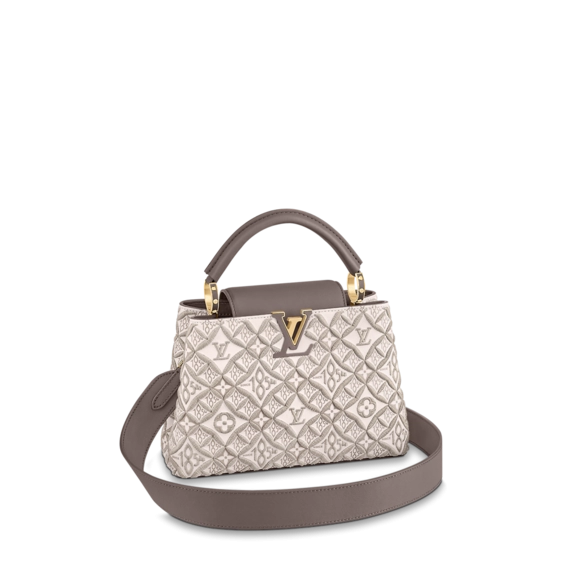 Bolsa Capucines BB for Women - Outlet Sale