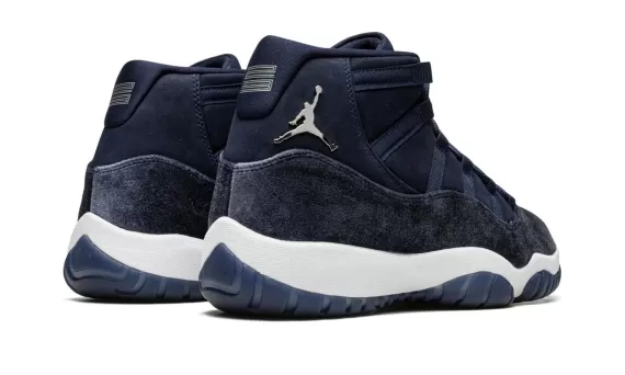 Women's Air Jordan 11 Velvet Midnight Navy - A classic choice for trendy style!